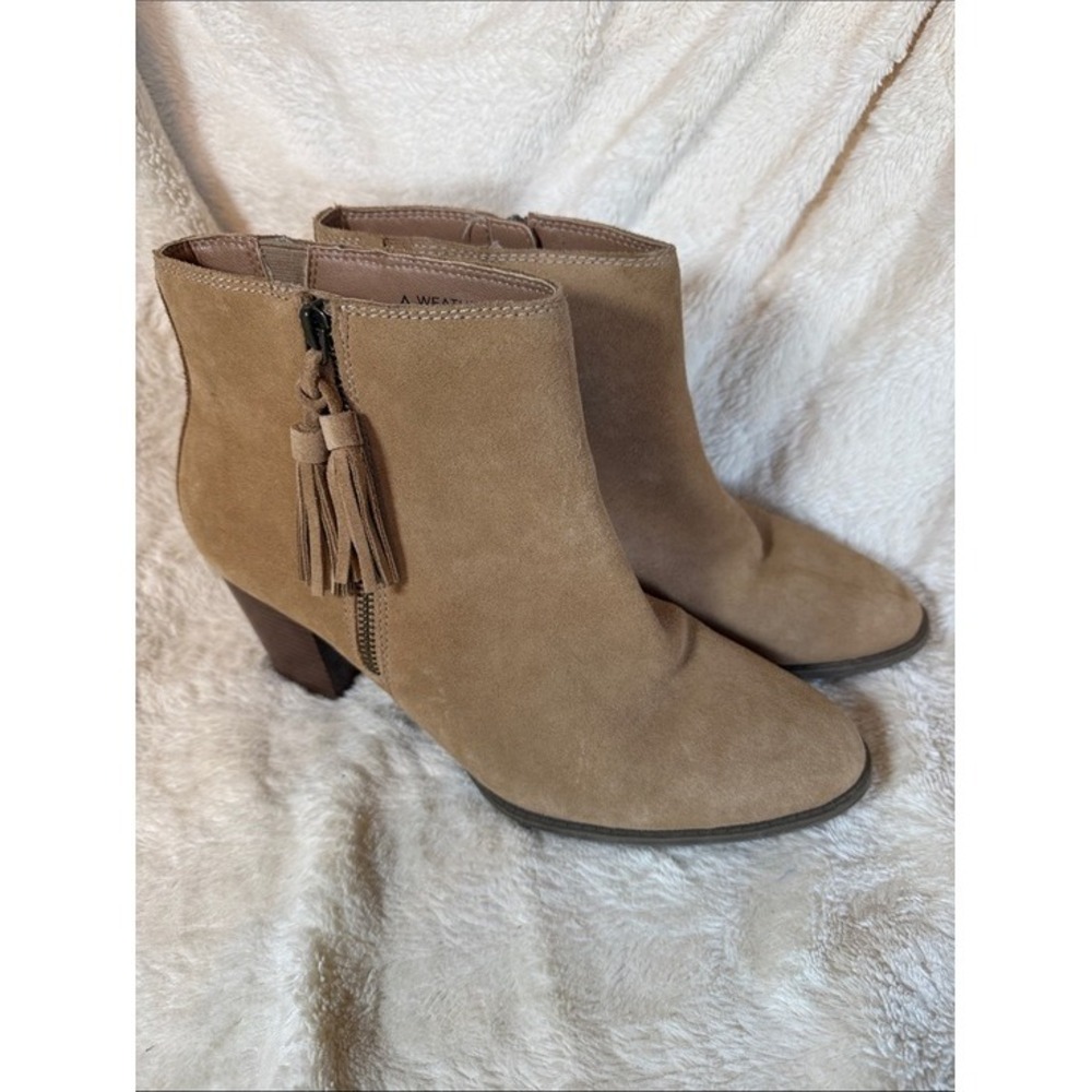 Vionic Madeline Tan Suede Weather Resistant Tassel Ankle Boots Size 11 Western